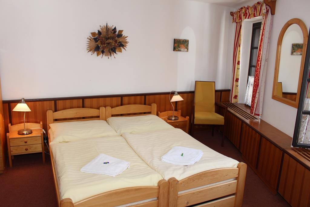 Penzion Kasper Cyklopenzion Jindřichův Hradec Zimmer foto